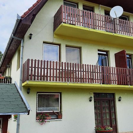 Ferienwohnung Apartmanhaz Balatonfenyves Exterior foto