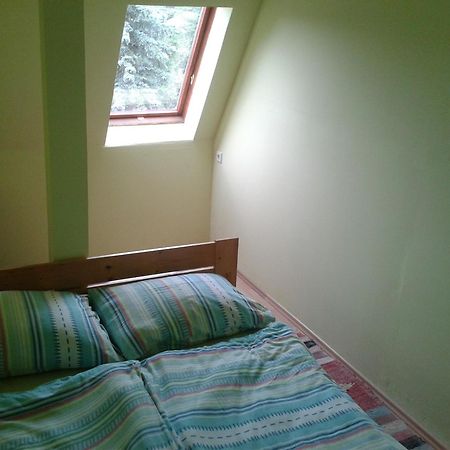 Ferienwohnung Apartmanhaz Balatonfenyves Exterior foto