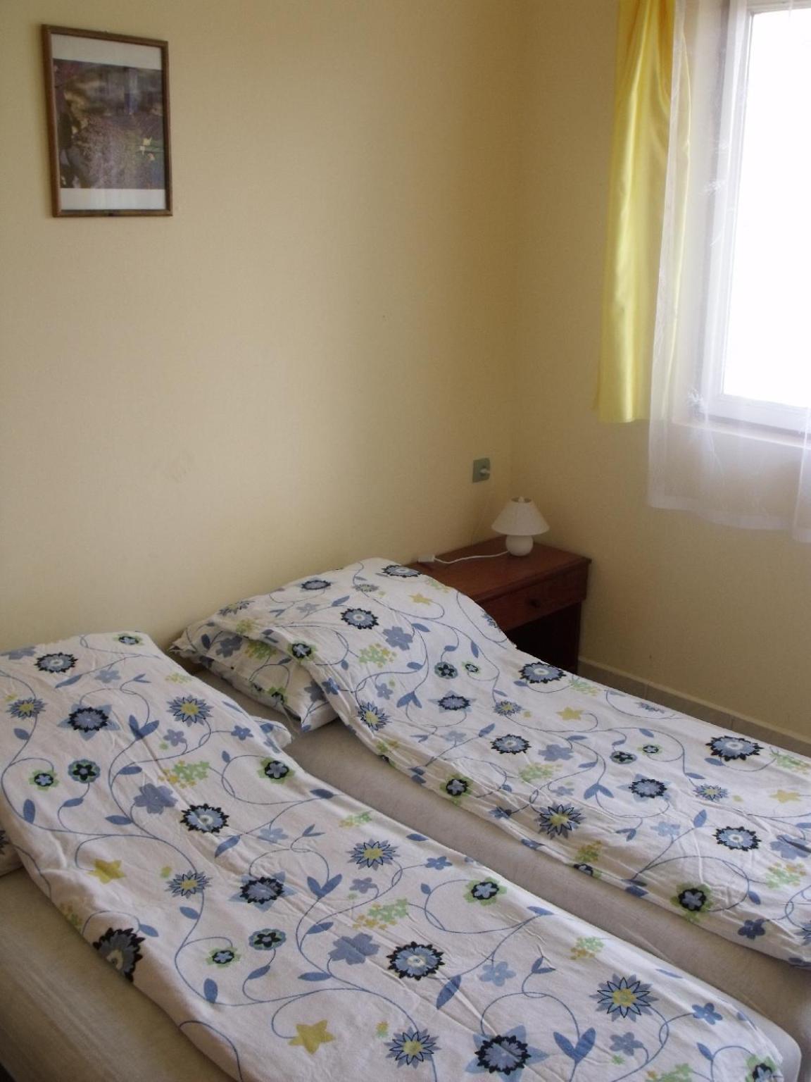 Ferienwohnung Apartmanhaz Balatonfenyves Exterior foto