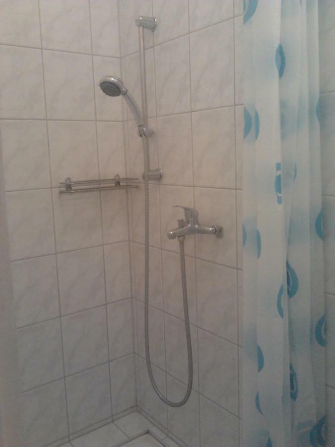 Ferienwohnung Apartmanhaz Balatonfenyves Exterior foto